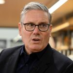 Στάρμερ: Η βρετανική σημαία δεν ανήκει σε ακραίες φωνές