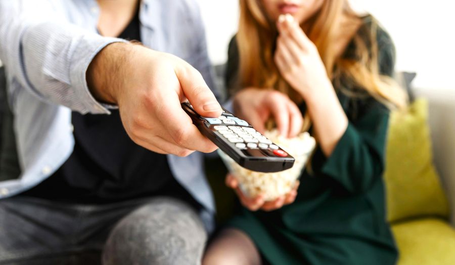 Τέλος στον φόρο συνδρομητικής τηλεόρασης από το 2026 - FinanceNews.gr