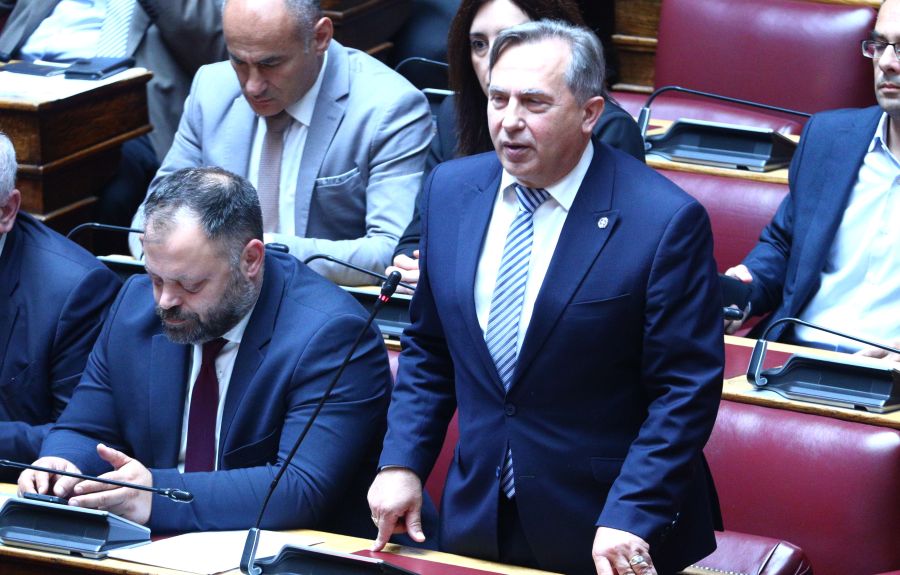 Ο Βρεττός ρίχνει τη «Νίκη» στους 8: Πόσο ακόμα αντέχει το κόμμα του Νατσιού; - FinanceNews.gr