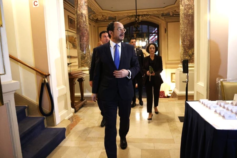 Χριστοδουλίδης δείχνει ΑΔΜΗΕ για τις καθυστερήσεις στη διασύνδεση Ελλάδας-Κύπρου - FinanceNews.gr