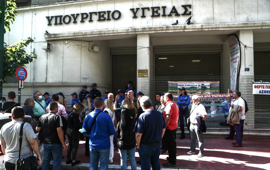 Στάση εργασίας τραυματιοφορέων: Στο «κόκκινο» τα δημόσια νοσοκομεία - FinanceNews.gr