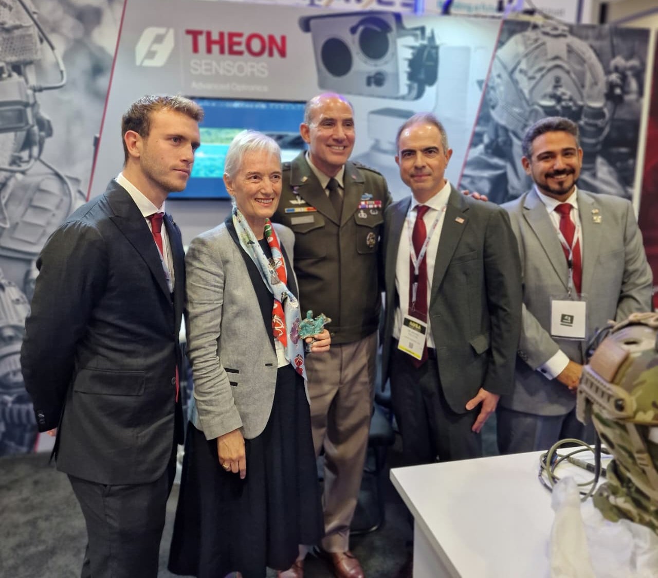 Η THEON ενισχύει τη διατλαντική αμυντική συνεργασία στην AUSA 2025