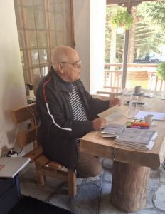 Στο τυροκομείο του Ιδρύματος Τοσίτσα με τον Τάσο Αβέρωφ - Financial Report