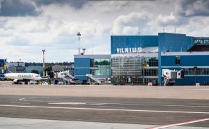Πανικός στη Λιθουανία - Έκλεισε το αεροδρόμιο στο Vilnius λόγω άγνωστων ιπτάμενων αντικειμένων