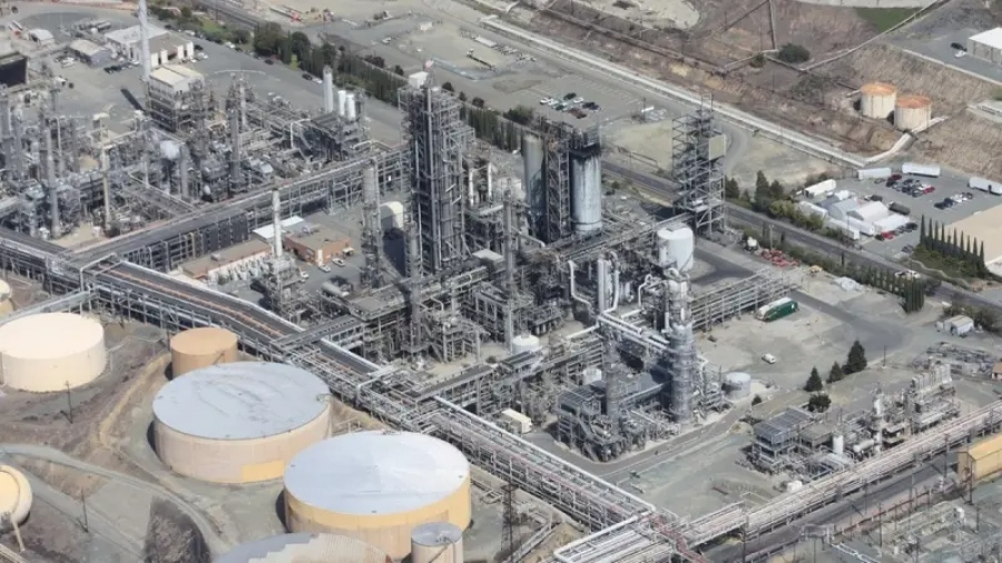 Αποκάλυψη - Η πατέντα που τους πλουτίζει: Τα ινδικά κρατικά διυλιστήρια έχουν πουλήσει ρωσικό πετρέλαιο σε... ιδιωτικές εταιρείες