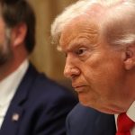 Ο Τραμπ δηλώνει ξανά απογοητευμένος από τον Πούτιν - Απειλεί την Ισπανία με δασμούς για την άρνηση της να αυξήσει τις αμυντικές δαπάνες