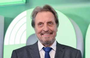 Στη Ρωσία για χόκεϊ και business ο πατέρας του Elon Musk