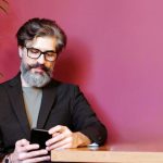 Στα 55-60 ο εγκέφαλος «ανθίζει»: Η ηλικία της κορυφαίας διαύγειας και κρίσης - FinanceNews.gr