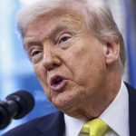 Ο Τραμπ αφήνει να εννοηθεί πως το υπ. Δικαιοσύνης θα του δώσει αποζημίωση εκατομμυρίων για τις έρευνες σε βάρος του