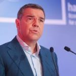 Tsipras’ big dilemma: To announce a new party or create an umbrella movement? - Background report by BN