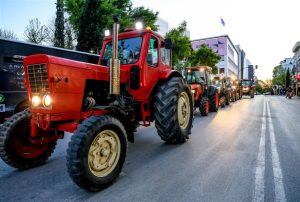 Οργή στον πρωτογενή τομέα: Το αγροτικό μέτωπο σφίγγει τη θηλιά στην κυβέρνηση - FinanceNews.gr