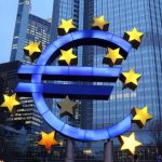 Αμετάβλητα τα επιτόκια της ΕΚΤ - Παραμένει η αβεβαιότητα του εμπορικού πολέμου και των γεωπολιτικών εντάσεων