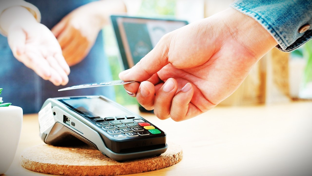 Ψηφιακό άλμα για τις ΜμΕ: Ρεκόρ 150.000 αιτήσεων στο πρόγραμμα «Ψηφιακές Συναλλαγές Β’» - FinanceNews.gr