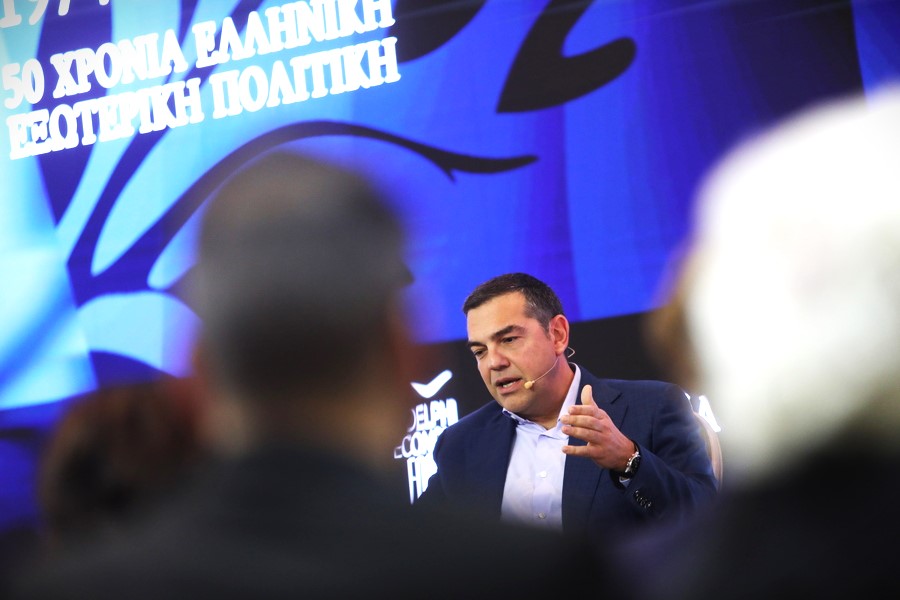 Ο Αλέξης Τσίπρας ανακοινώνει τα πρώτα 30 ονόματα