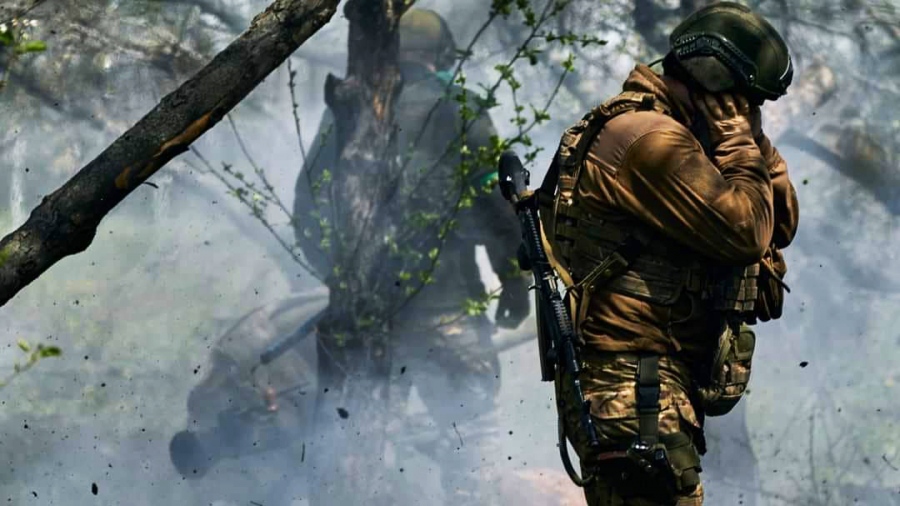 Αιφνιδιασμός σοκ στην Ουκρανία - Οι Ρώσοι αποβιβάζουν στρατεύματα στην πόλη της Kherson από το νησί Karantinnyi