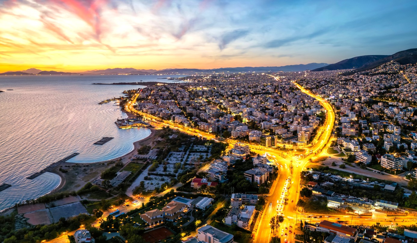 Η νέα γενιά αλλάζει την Αθηναϊκή Ριβιέρα: Επενδυτές κάτω των 40 επαναπροσδιορίζουν την πολυτέλεια - FinanceNews.gr