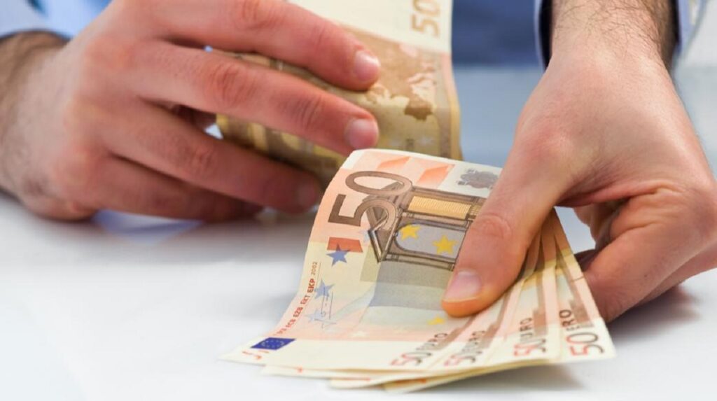 financialreport.gr