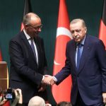 Η επίσκεψη Μερτς στην Άγκυρα δίχασε τη Γερμανία: Τα ΜΜΕ μιλούν για σιωπή απέναντι στην αυταρχική Τουρκία - FinanceNews.gr