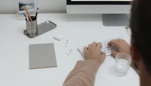 Η Ελλάδα χάνει τους ειδικούς – Η αγορά απορροφά μόνο ανειδίκευτους - FinanceNews.gr