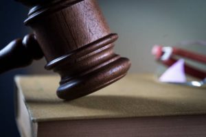 ΚΕΕΛΠΝΟ/Δίκη για παράνομες προσλήψεις: Αθωώθηκαν και οι τέσσερις κατηγορούμενοι