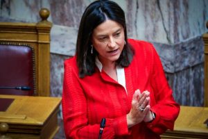 Κεραμέως: Περαιτέρω προστασία εργαζομένων στο νέο εργασιακό νομοσχέδιο