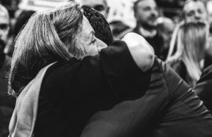 «Καλό παράδεισο μανούλα»: Το συγκινητικό αντίο του Κώστα Κυρανάκη στη μητέρα του - FinanceNews.gr