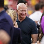 Τζεφ Μπέζος 2045: Ρομπότ στη Γη, άνθρωποι στο διάστημα - FinanceNews.gr