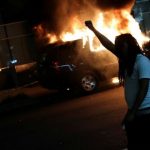 Σοκ στις ΗΠΑ - Μαύρος μαθητής επιτίθεται και εξευτελίζει λευκό μαθητή με ειδικές ανάγκες