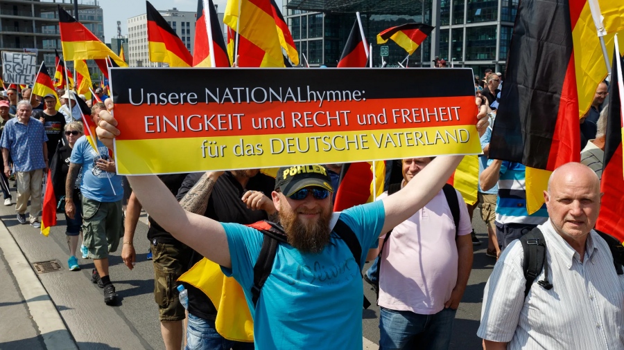 Στο χάος η Γερμανία: Τρέμουν επανάληψη του 1933, βίαιες συγκρούσεις κατά του AfD – Αδιανόητος εκβιασμός από συνδικάτο ver.di