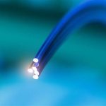 Καλπασμός με δισεκατομμύρια επενδύσεων σε οπτική ίνα και 5G