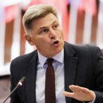 Διάλυση της βουλής και εκλογές ζητά ο Νικόλας Φαραντούρης