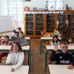 Cosmote: Υπηρεσία γρήγορου internet σε 600 δυσπρόσιτες σχολικές μονάδες