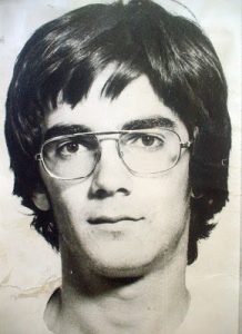 Πολυτεχνείο 1973 - Διομήδης Κομνηνός: «Το αγόρι που νίκησε τα τανκς» - FinanceNews.gr