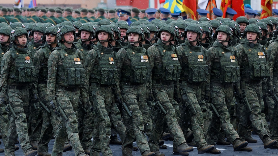 Βόμβα Mearsheimer (Καθηγητής ΗΠΑ): Ο πόλεμος κρατά χρόνια επειδή ο Putin αρνείται να στείλει στρατιώτες στη σφαγή