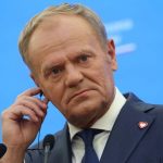 Αναστατωμένος ο Tusk για Ουκρανία: Σατανική σύμπτωση η παραίτηση Yermak και η συνάντηση Putin με Orban - Παντού χάος