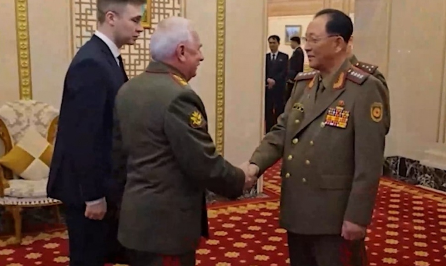Ρωσία και Βόρεια Κορέα εμβαθύνουν τη στρατιωτική τους συνεργασία