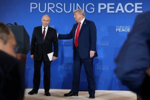 Κρεμλίνο: Συνεχίζονται οι διαπραγματεύσεις Ρωσίας  – ΗΠΑ για την επίλυση του Ουκρανικού