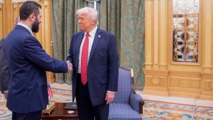 Ιστορική συνάντηση Trump με τον τζιχαντιστή πρόεδρο της Συρίας - Μερική άρση των κυρώσεων