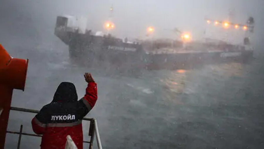 H «Συμφωνία του αιώνα»: Η Lukoil πουλάει τα δυτικά περιουσιακά της στοιχεία εν μέσω σκανδάλου σοκ - Ο ρόλος... Ελβετίας