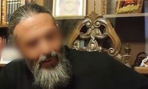 Στη φυλακή ο ψευτοκληρικός - YouTuber και άλλοι τρεις για μεγάλη υπόθεση ναρκωτικών