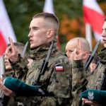 Σοκ - Πολεμικός παροξυσμός στην Πολωνία - 400.000 πολίτες θα λάβουν στρατιωτική εκπαίδευση
