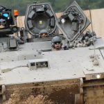 Τρέμουλο, εμετός, νοσοκομείο: Πώς ένα βρετανικό τεθωρακισμένο προκάλεσε χάος στις... στρατιωτικές ασκήσεις