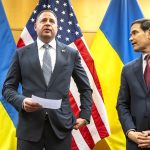 Ουκρανία: Ο στενότερος συνεργάτης του Ζελένσκι παραιτείται εν μέσω έρευνας για διαφθορά - FinanceNews.gr