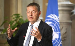 «Κίνδυνος για εκατομμύρια πρόσφυγες»: Το δραματικό μήνυμα της UNRWA στη διεθνή κοινότητα - FinanceNews.gr