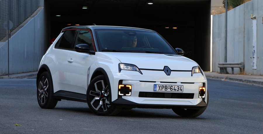 Δοκιμάζουμε το σικάτο Renault 5 E-Tech 40 kWh