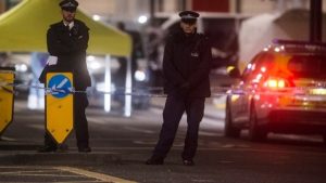 Βρετανία: Μόνος ένας από τους συλληφθέντες είναι ύποπτος για την επίθεση με μαχαίρι σε τρένο - 11 οι τραυματίες