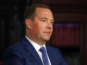 Προειδοποίηση Medvedev: Όσα πιο πολλά χρήματα δίνει στο Κίεβο η Δύση, τόσο πιο τρομακτικό το τέλος