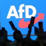 Πολιτικός τρόμος στη Γερμανία – Κύμα εμπρησμών και επιθέσεων εναντίον στελεχών του AfD από την άκρα Αριστερά