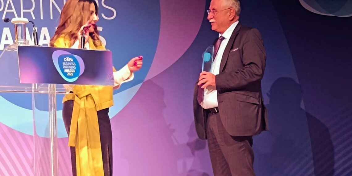 Με την διάκριση Upskilling Champion τιμήθηκε ο Όμιλος ONEX στα DYPA Business Partners Awards 2025 - FinanceNews.gr
