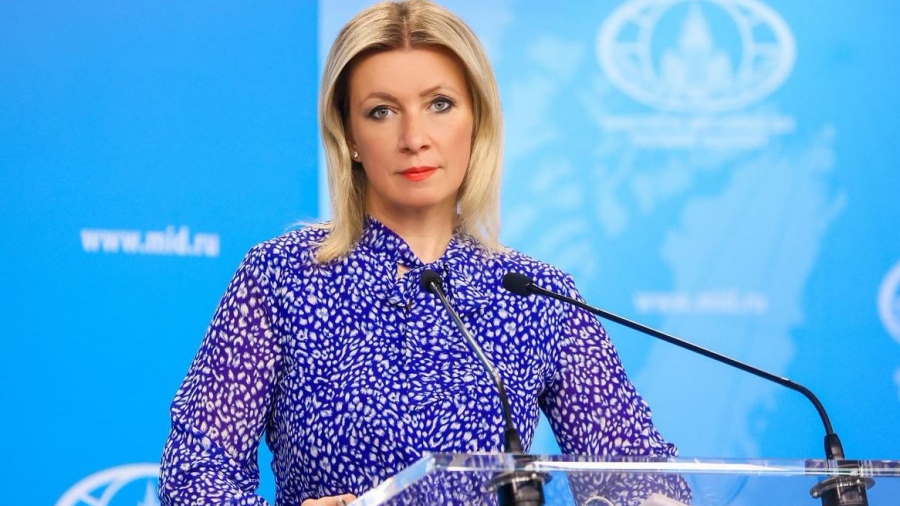 Η Zakharova τρολάρει τον Biden: Μας λέει ότι οι μοναρχίες της Ευρώπης δεν έχουν δημοκρατία
